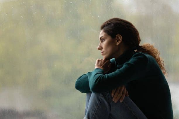 «40 και ακόμη δεν έχεις κάνει παιδί;» – Υπάρχει μόνο μία σωστή απάντηση;