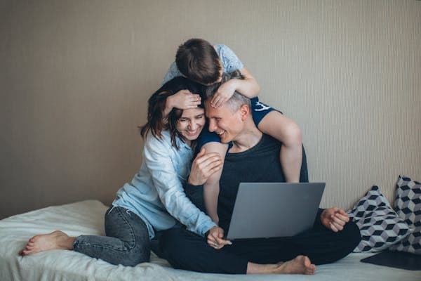 Πρέπει οι γονείς να έχουν πάντα κοινή γραμμή;