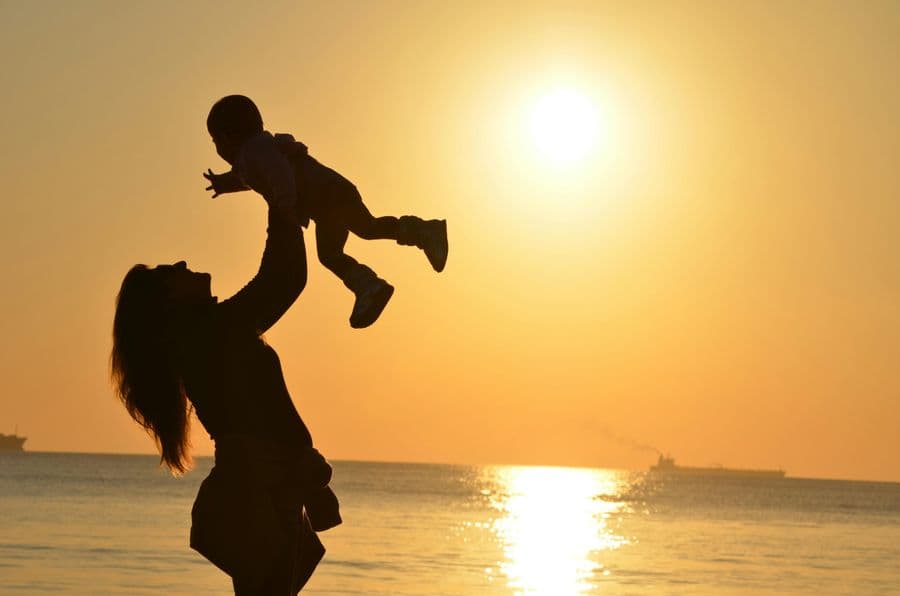 Η Μητρότητα & Πραγματικότητα: Γιατί δεν είναι πάντα αγάπη με την πρώτη ματιά